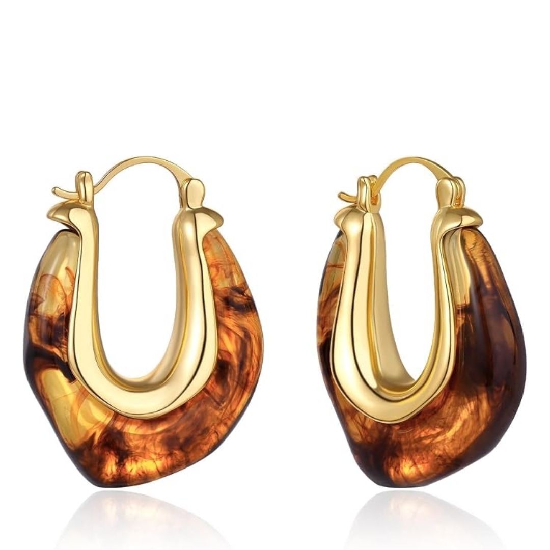 Valerie – Elegante Creolen in Gold und Bernsteinfarbenem Schildpatt-Look