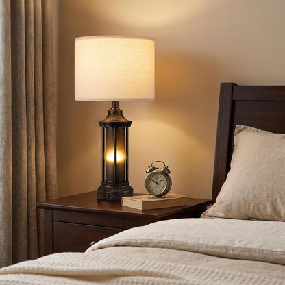 Linus – Vintage Nachttischlampe mit doppelter Beleuchtung und Stoffschirm